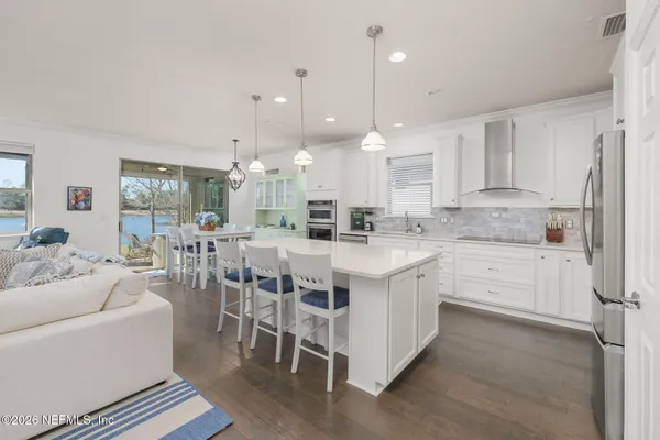 Property Slideshow image 2 of 52 | 552 tree side ln lane, Ponte Vedra, FL, 32081