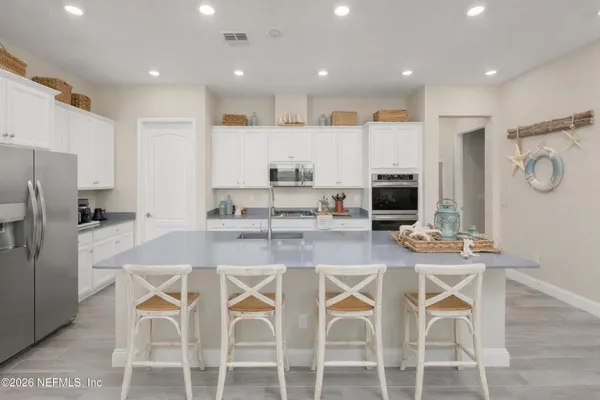 Property Slideshow image 2 of 41 | 213 wheelwright ln, Ponte Vedra, FL, 32081