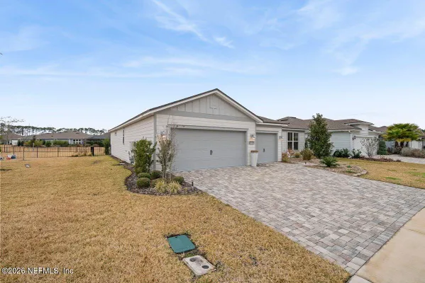 Property Slideshow image 2 of 52 | 10787 town view dr, Jacksonville, FL, 32256