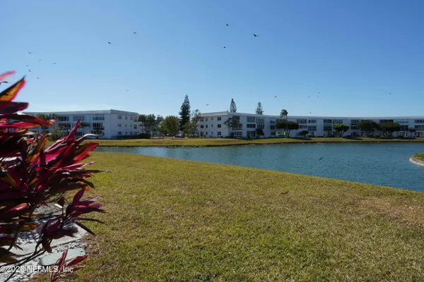 Property Slideshow image 2 of 20 | 226 wellington g g, West Palm Beach, FL, 33418