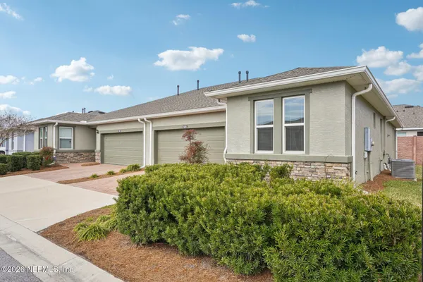 Property Slideshow image 3 of 49 | 5255 nw 33rd pl, Ocala, FL, 34482