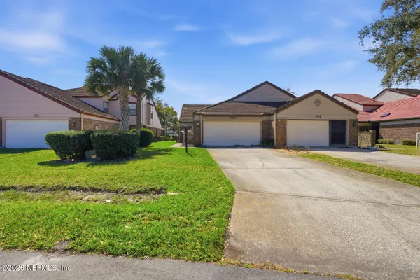Property Slideshow image 2 of 53 | 168 bermuda petrel ct, Daytona Beach, FL, 32119