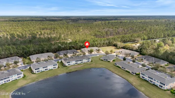 Property Slideshow image 3 of 46 | 11772 surfbird cir 18a, Jacksonville, FL, 32256