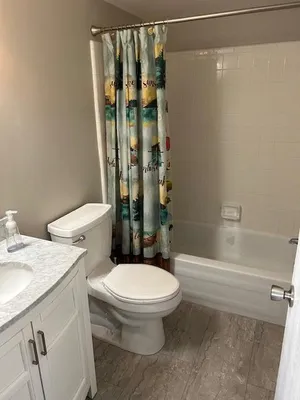 Property Slideshow image 3 of 8 | 25225 potomac dr # 8, South Lyon, MI, 48178