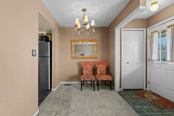 Property Slideshow image 3 of 23 | 25140 potomac dr 3, South Lyon, MI, 48178