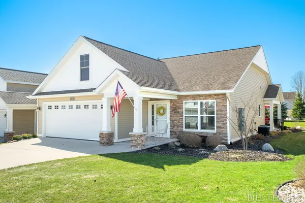 Property Slideshow image 2 of 44 | 6553 potters wheel dr, Gaineschartertownship_kent, MI, 49316