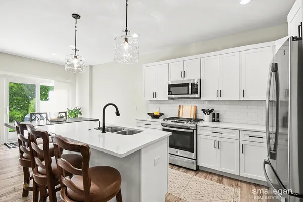 Property Slideshow image 3 of 33 | 1018 castlebay way, Hudsonville, MI, 49426