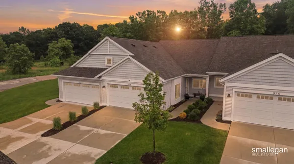 Property Slideshow image 2 of 29 | 974 castlebay way, Hudsonville, MI, 49426