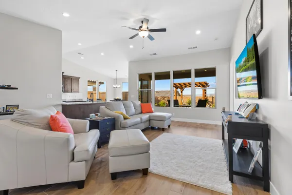 Property Slideshow image 3 of 40 | 315 w camino borde, Washington, UT, 84780