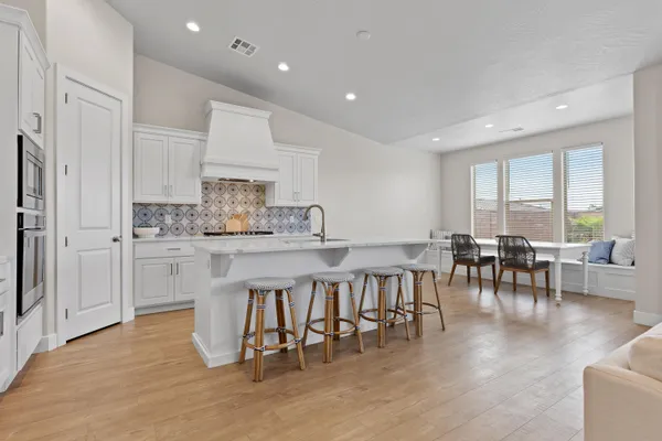 Property Slideshow image 2 of 33 | 133 w white pearl dr, Washington, UT, 84780