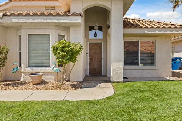 Property Slideshow image 2 of 36 | 1165 w indian hills dr unit 223, St George, UT, 84770