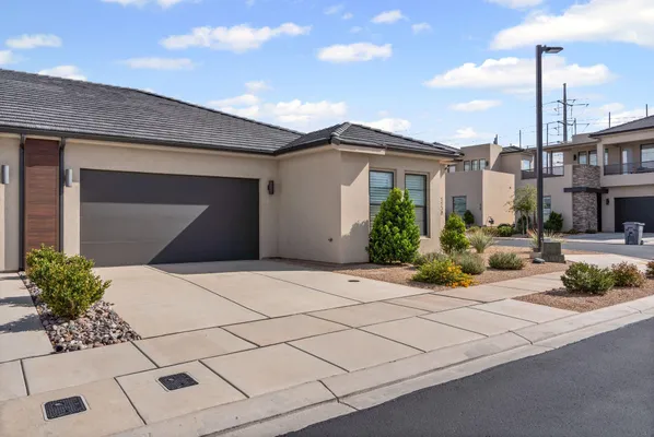 Property Slideshow image 3 of 24 | 1138 w floyd dr, St George, UT, 84790