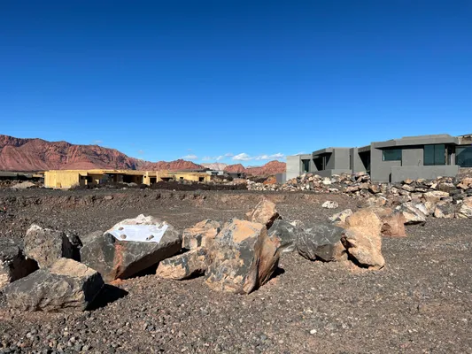 Property Slideshow image 3 of 52 | 2832 w shoshoni trl, St George, UT, 84770