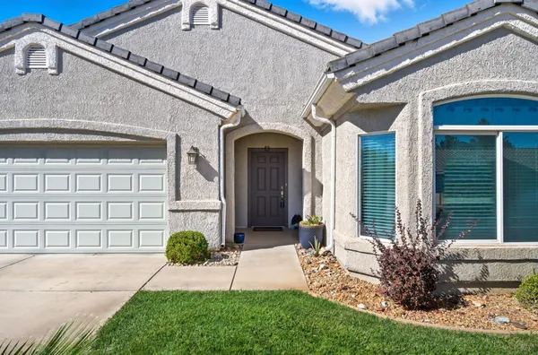 Property Slideshow image 2 of 25 | 4518 clear creek ln, St George, UT, 84790