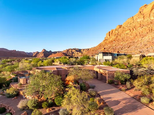 Property Slideshow image 2 of 48 | 2226 w lomaki cir, St George, UT, 84770