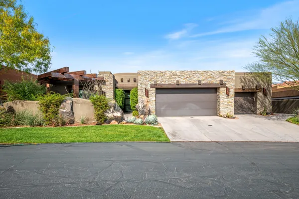 Property Slideshow image 2 of 79 | 1500 e split rock dr 91, Ivins, UT, 84738