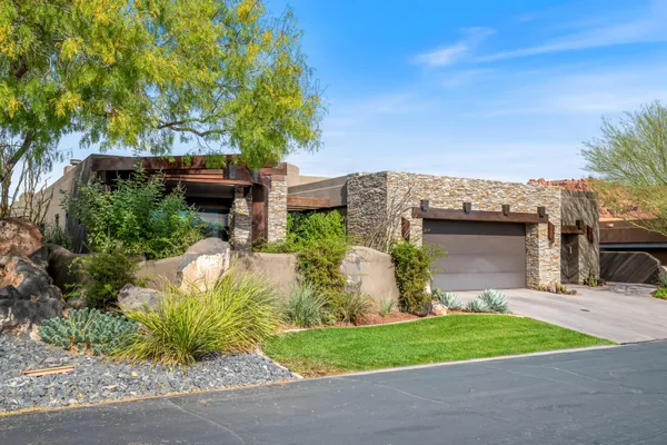 Property Slideshow image 3 of 79 | 1500 e split rock dr 91, Ivins, UT, 84738