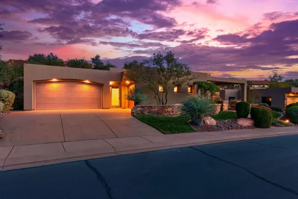 Property Slideshow image 3 of 53 | 3052 n snow canyon pkwy 114, St George, UT, 84770