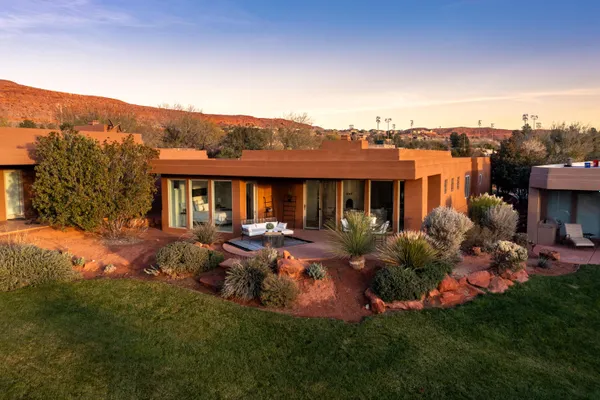Property Slideshow image 3 of 39 | 2255 n tuweap dr unit 22, St George, UT, 84770