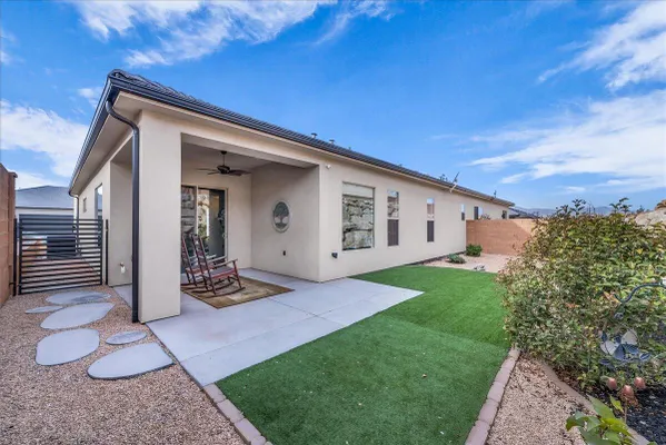 Property Slideshow image 2 of 31 | 1162 w grayson dr, St George, UT, 84790