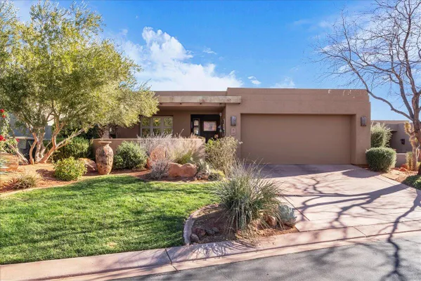 Property Slideshow image 2 of 21 | 2255 n tuweap dr 14, St George, UT, 84770