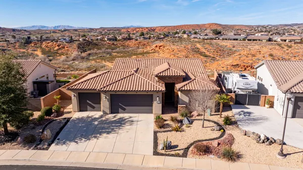 Property Slideshow image 2 of 34 | 687 n millcreek springs dr, Washington, UT, 84780