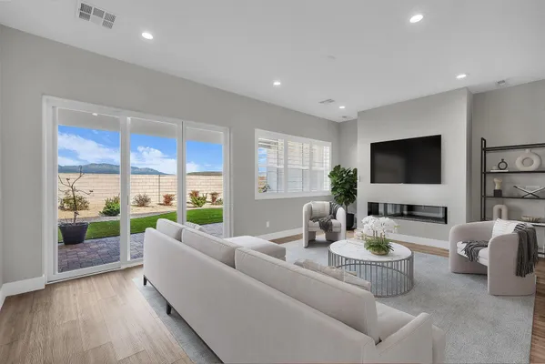 Property Slideshow image 3 of 45 | 1226 w cactus wren dr, St George, UT, 84790