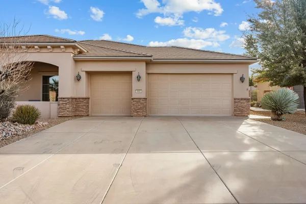 Property Slideshow image 2 of 45 | 4945 accolade cir, St George, UT, 84790