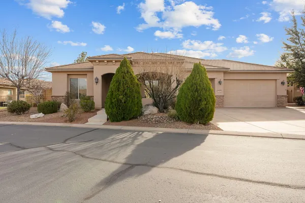 Property Slideshow image 3 of 45 | 4945 accolade cir, St George, UT, 84790