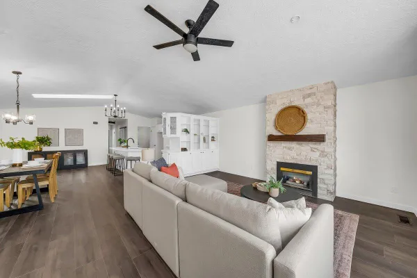 Property Slideshow image 2 of 16 | 1331 n dixie downs rd unit 100, St George, UT, 84770