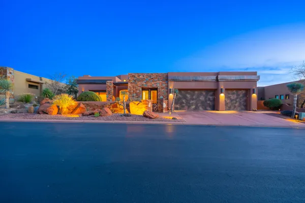 Property Slideshow image 2 of 97 | 3052 n snow canyon pkwy 6, St George, UT, 84770