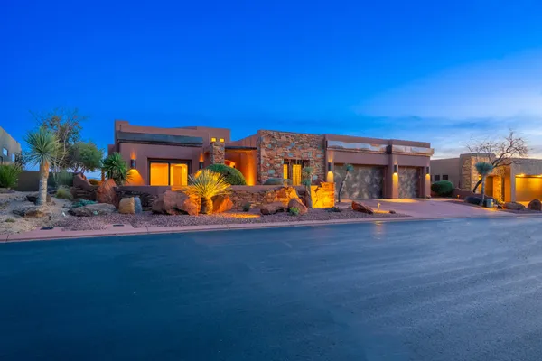 Property Slideshow image 3 of 97 | 3052 n snow canyon pkwy 6, St George, UT, 84770