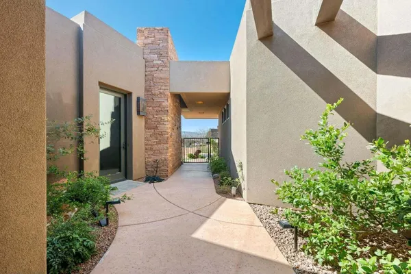 Property Slideshow image 3 of 27 | 2549 w sinagua trl, St George, UT, 84770