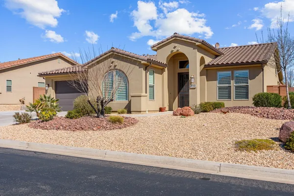 Property Slideshow image 2 of 45 | 1114 n via, Washington, UT, 84780