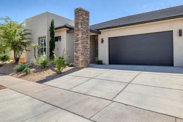 Property Slideshow image 2 of 36 | 1189 w floyd dr, St George, UT, 84790