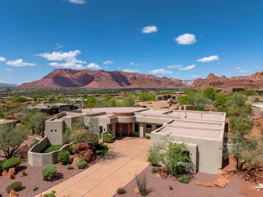 Property Slideshow image 3 of 49 | 2226 w lomaki cir, St George, UT, 84770