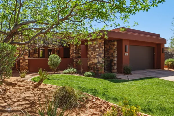 Property Slideshow image 2 of 21 | 2139 w cougar rock cir 163, St George, UT, 84770