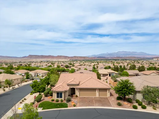 Property Slideshow image 2 of 52 | 1608 w garnet ridge dr, St George, UT, 84790