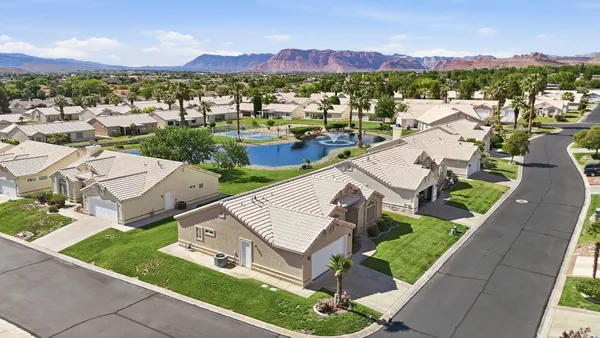 Property Slideshow image 2 of 37 | 225 n valley view dr 50, St George, UT, 84770
