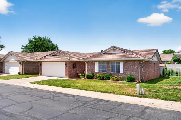 Property Slideshow image 2 of 41 | 1055 e 900 s 39, St George, UT, 84770