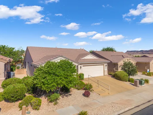 Property Slideshow image 3 of 39 | 4376 s ironwood dr, St George, UT, 84790