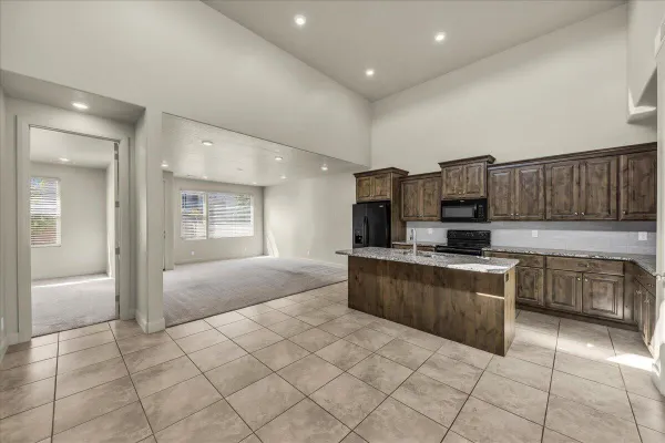 Property Slideshow image 2 of 22 | 794 n via modelo cir, Washington, UT, 84780