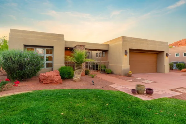 Property Slideshow image 2 of 54 | 2255 n tuweap dr 9, St George, UT, 84770