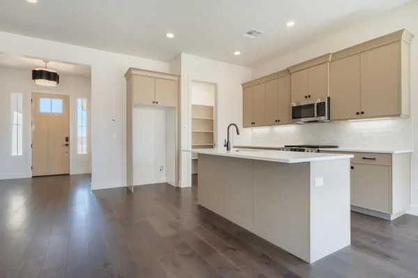Property Slideshow image 3 of 40 | 1014 w frank ave, Toquerville, UT, 84774