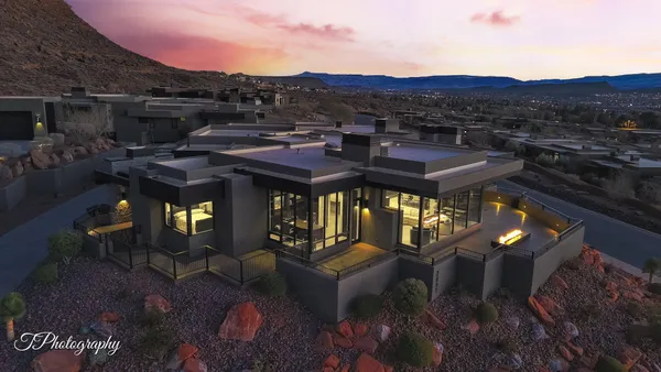Property Slideshow image 2 of 83 | 2001 w grayhawk cir, St George, UT, 84770