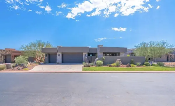 Property Slideshow image 3 of 11 | 1500 splitrock dr, St George, UT, 84738