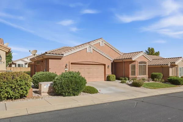 Property Slideshow image 3 of 30 | 4248 s magellan dr, St George, UT, 84790