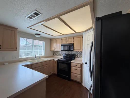 Property Slideshow image 2 of 9 | 1055 e 900 s 95, St George, UT, 84790