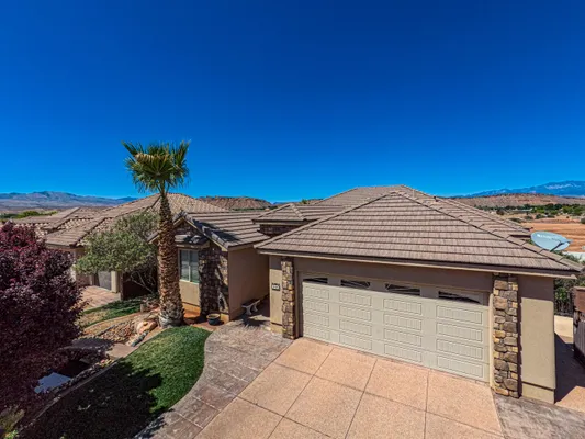 Property Slideshow image 2 of 52 | 844 w las colinas dr, St George, UT, 84790