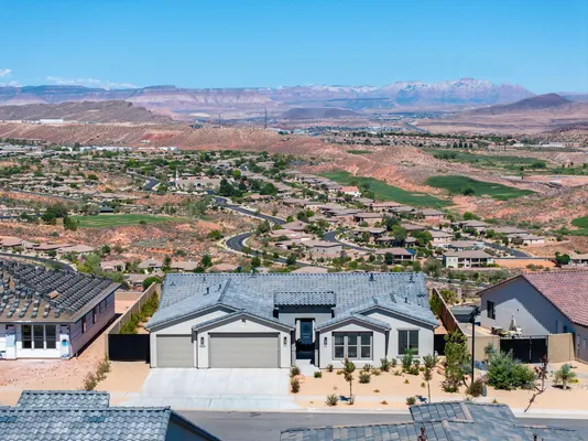 Property Slideshow image 2 of 52 | 1636 n horizon pkwy, Washington, UT, 84780